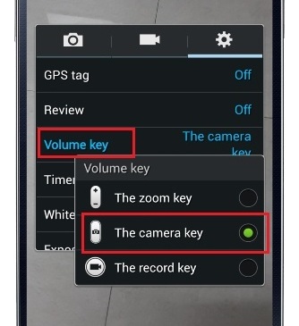 Galaxy-S-4-Camera-Volume-Keys