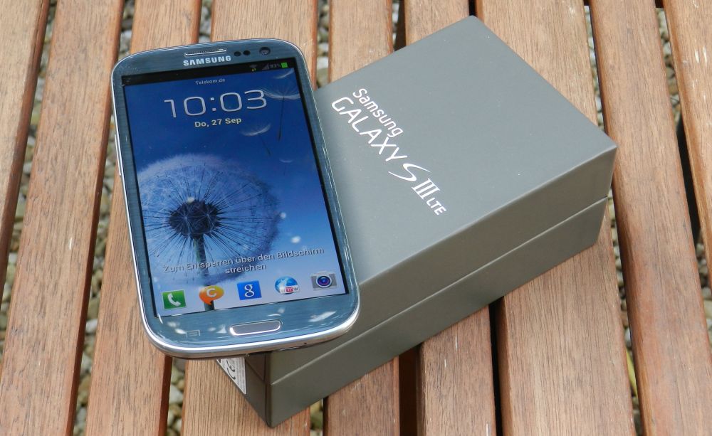 Купить галакси б у. LTE Samsung Galaxy 3. Samsung Galaxy s3 LTE gt-i9305. Samsung Galaxy s3 9.7. Samsung Galaxy 8.9 LTE.